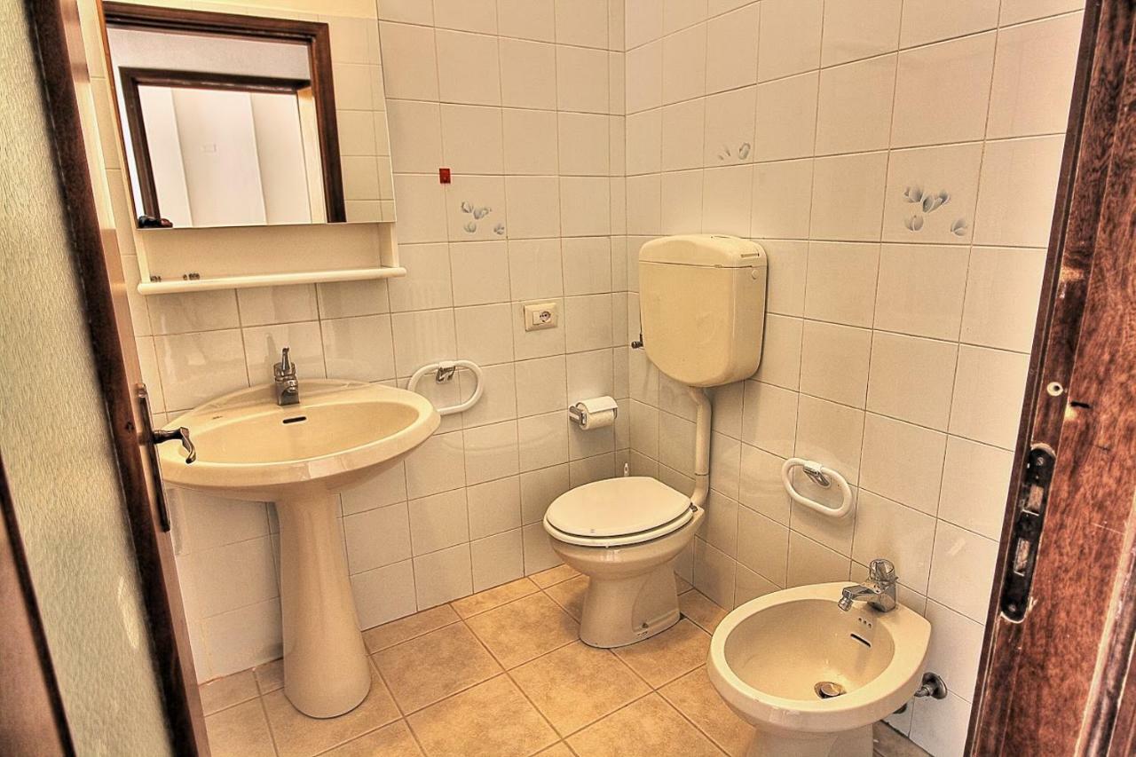 Appartamento Di Meri Verbania Luaran gambar